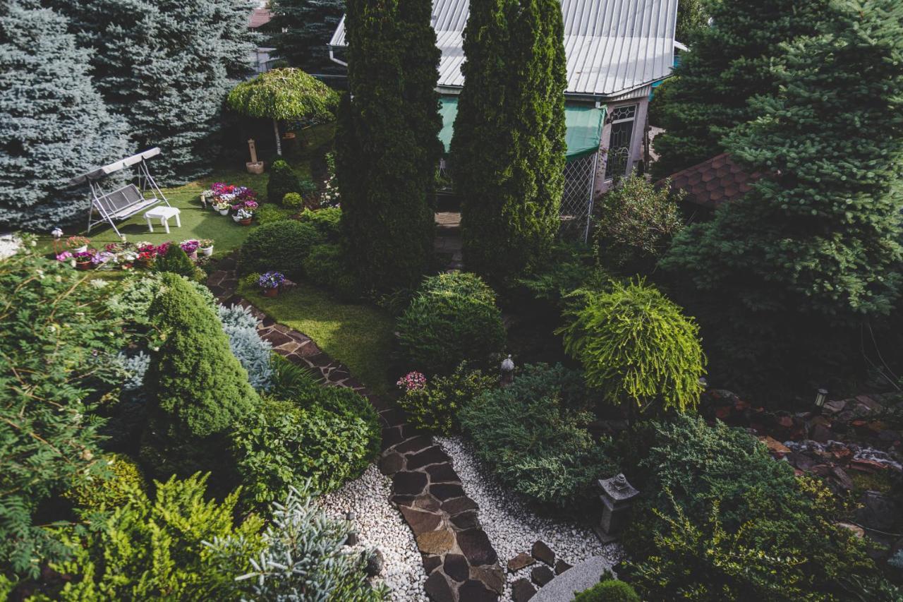 Апартаменты В Гостевом Домике Almatý Exterior foto