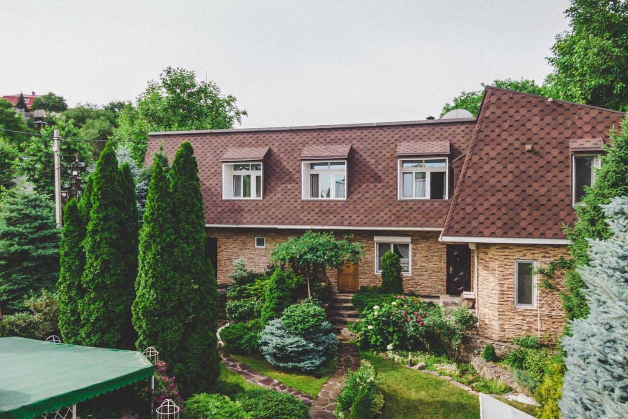 Апартаменты В Гостевом Домике Almatý Exterior foto